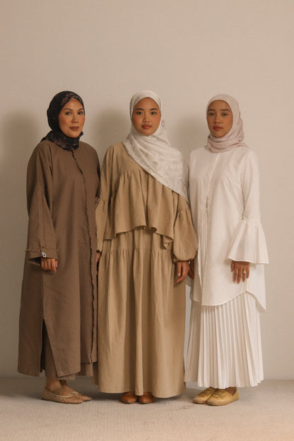 Kartini in Blush