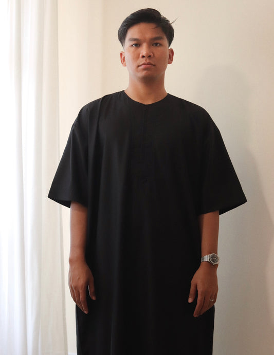 Thobe in Onyx