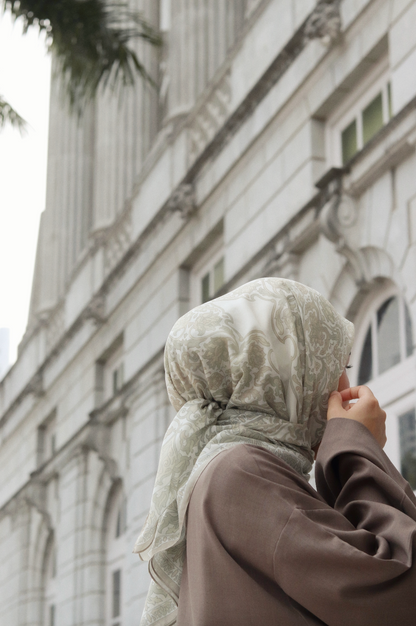 Creamy Cashew / Prints of Persia